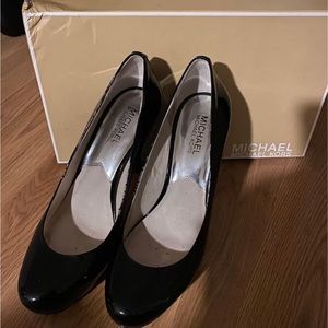 Michael Kors stilettos size 8.5 patent leather black